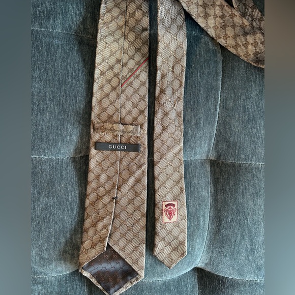 Lot of 4 silk Gucci ties - Picture 7 of 13